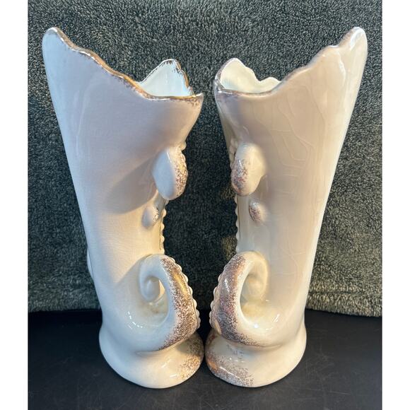 Pair of Peasant Village England Porcelain Cornacopia Vases Vintage - Picture 4 of 10